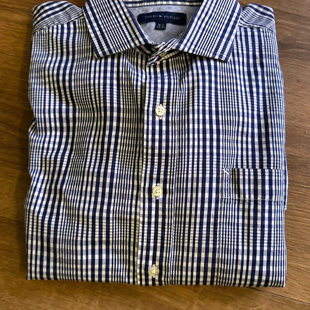 Tommy Hilfiger Navy and white  plaid shirt men’s size 16 1/2  34-35